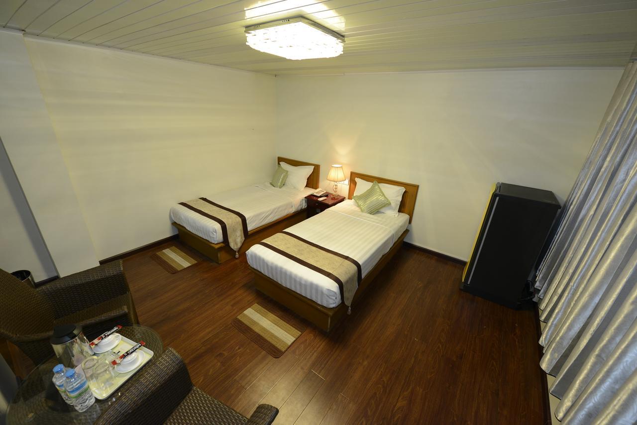 Win Star Hotel Mandalaj Kültér fotó