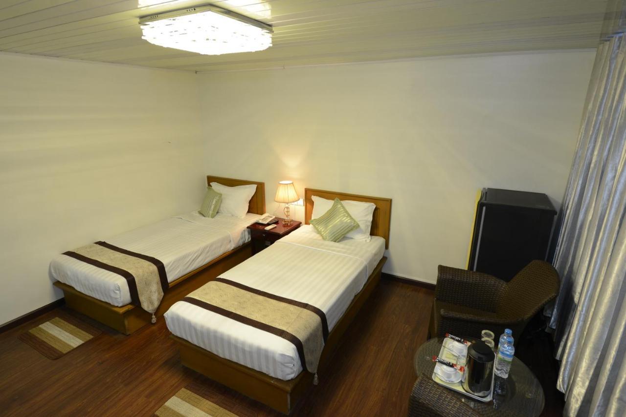 Win Star Hotel Mandalaj Kültér fotó