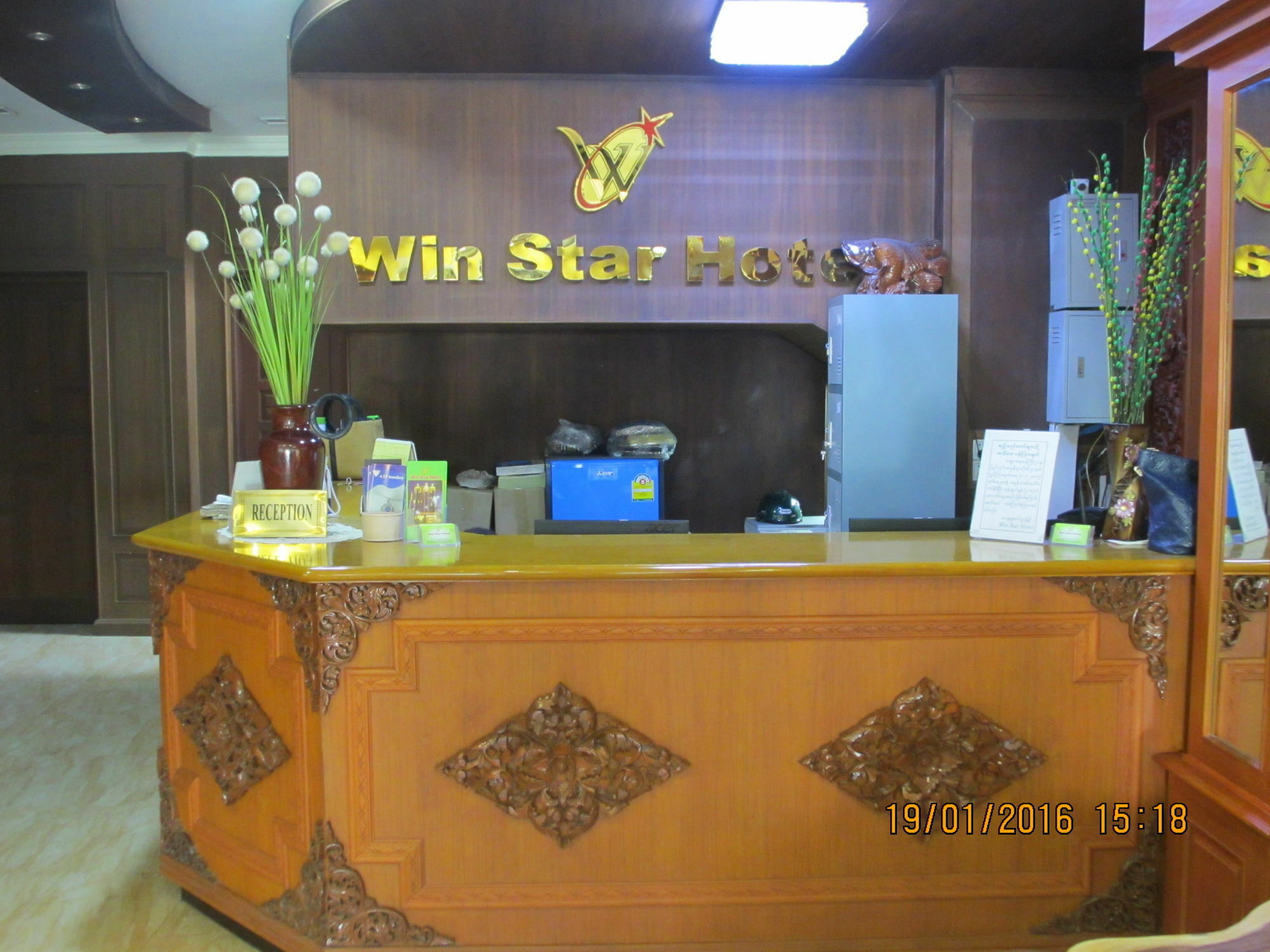 Win Star Hotel Mandalaj Kültér fotó